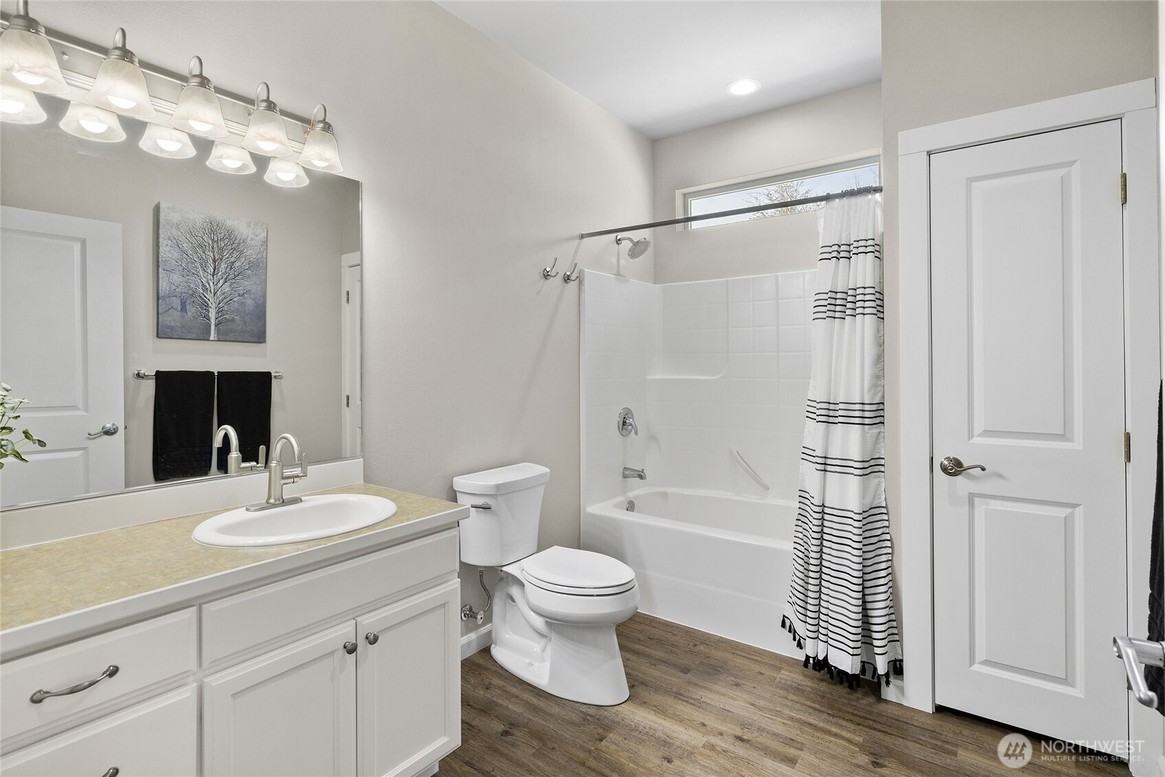 1407 N Canterbury Drive , Ellensburg, WA 98926