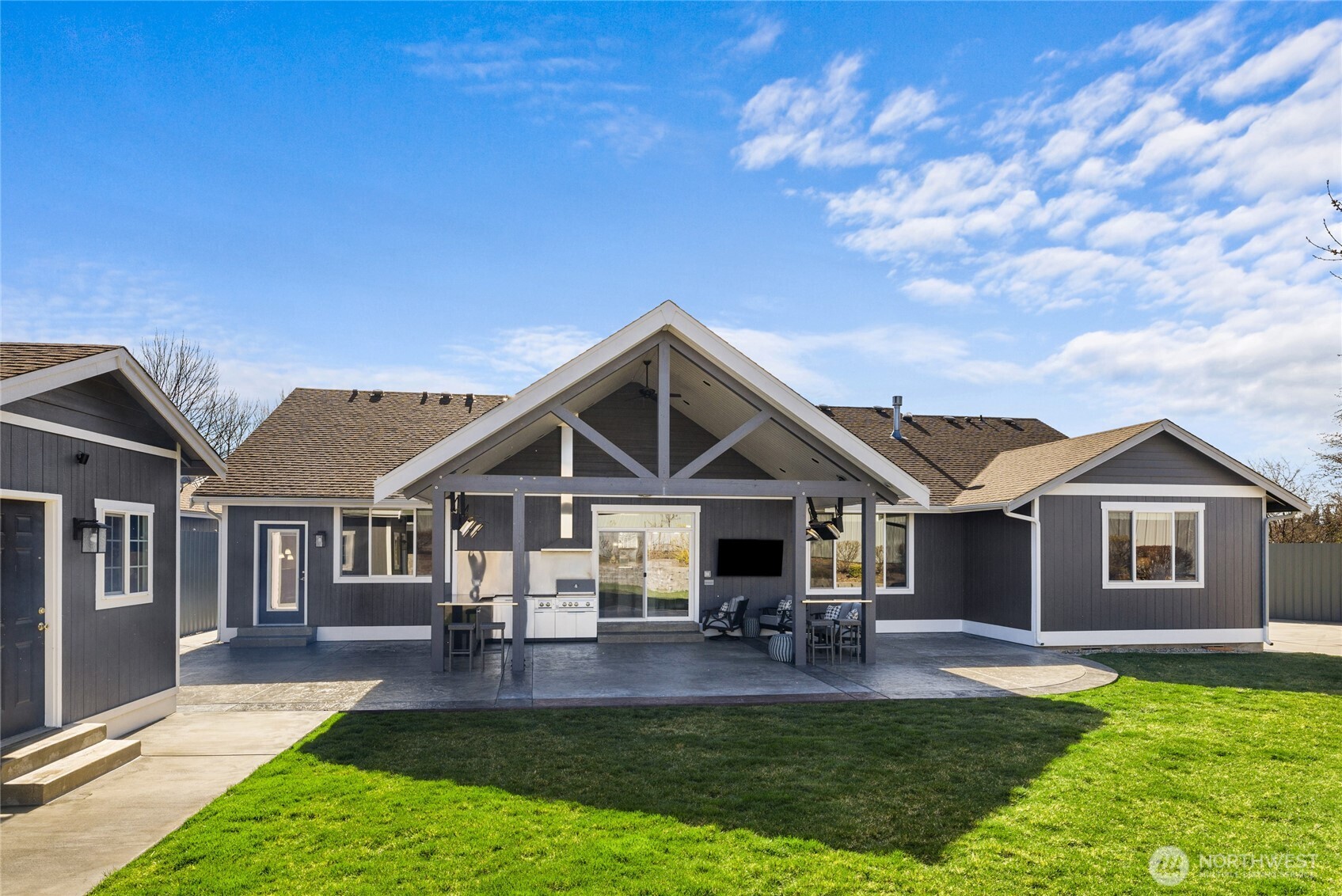1407 N Canterbury Drive , Ellensburg, WA 98926