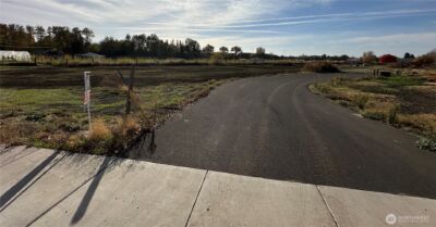 411 SW 12th , College Place, WA 99324 - Photo 9