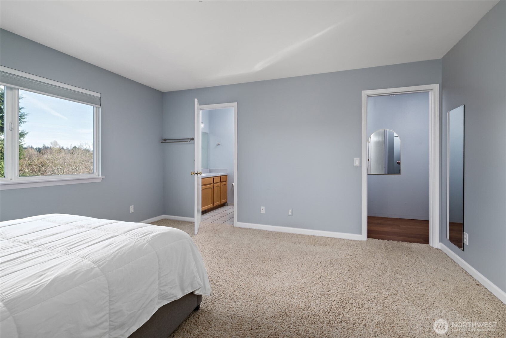 910 NE Cordero Place , Oak Harbor, WA 98277-3544