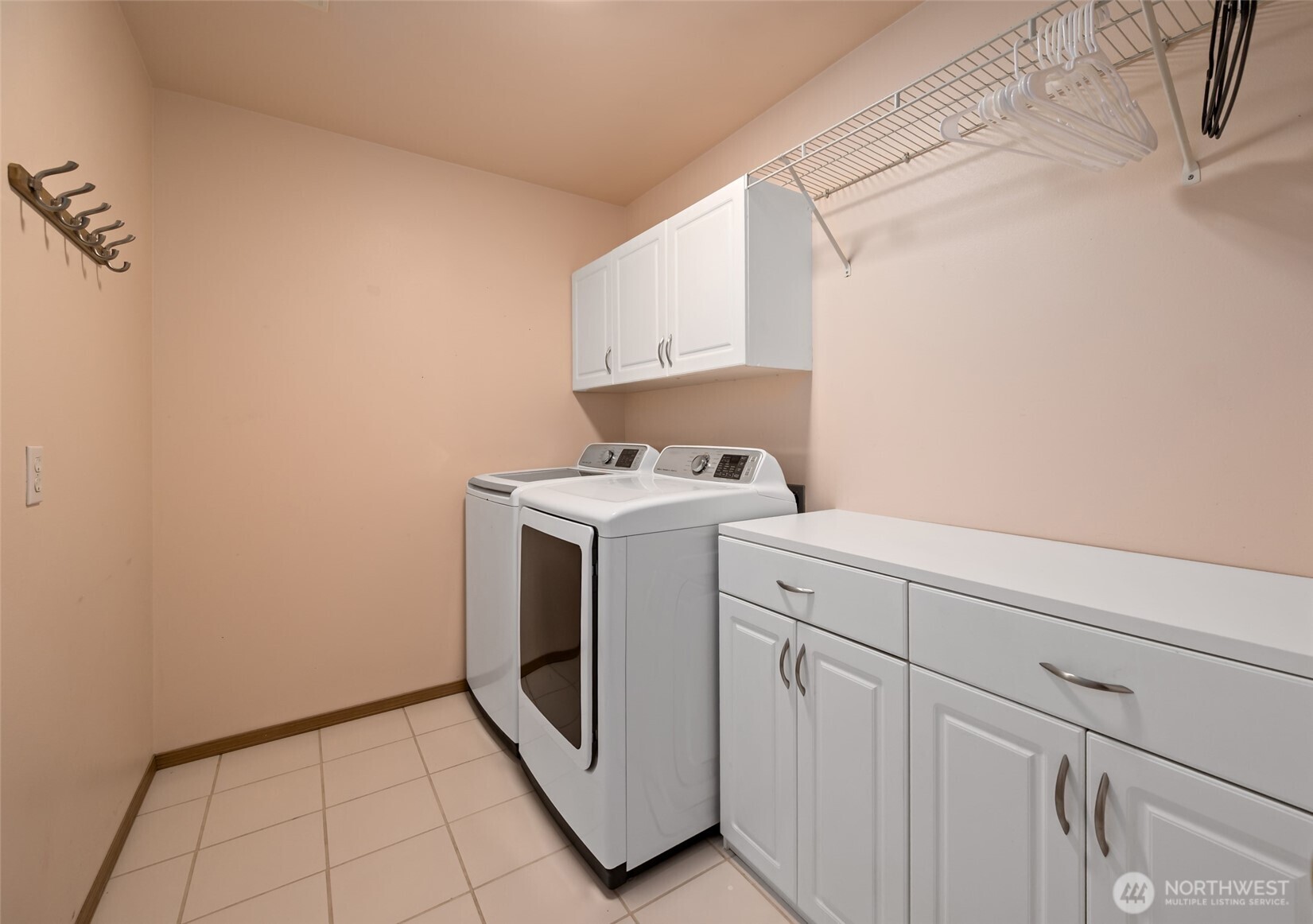 910 NE Cordero Place , Oak Harbor, WA 98277-3544