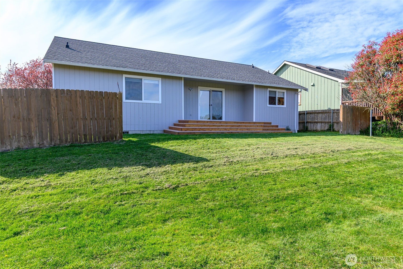 910 NE Cordero Place , Oak Harbor, WA 98277-3544