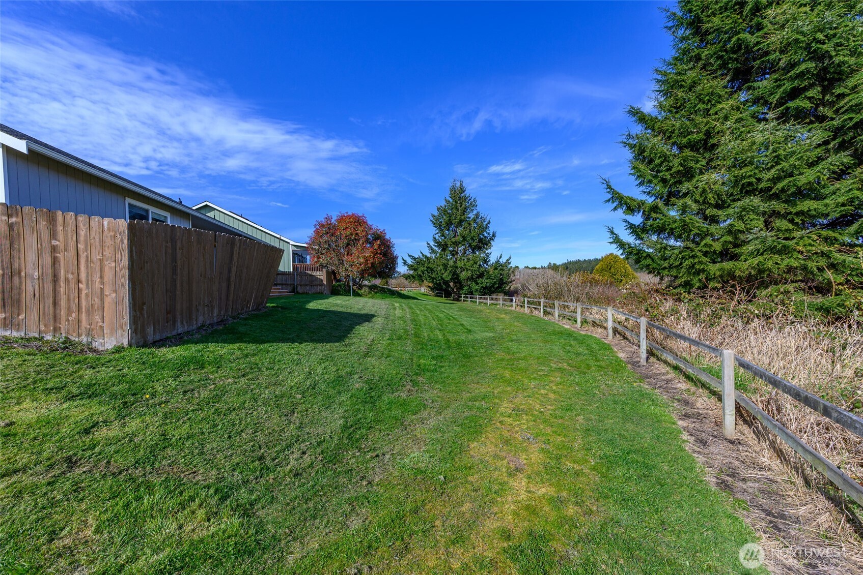 910 NE Cordero Place , Oak Harbor, WA 98277-3544