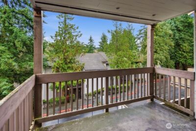10506 NE 32nd Place #G203, Bellevue, WA 98004