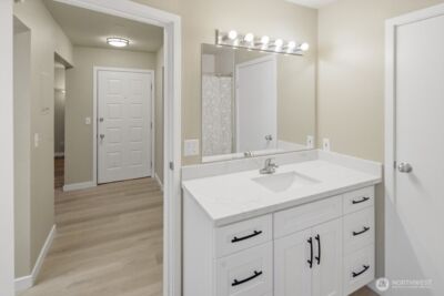 10506 NE 32nd Place #G203, Bellevue, WA 98004 - Photo 14