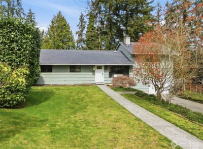 19105 18th Avenue W, Lynnwood, WA 98036-4860