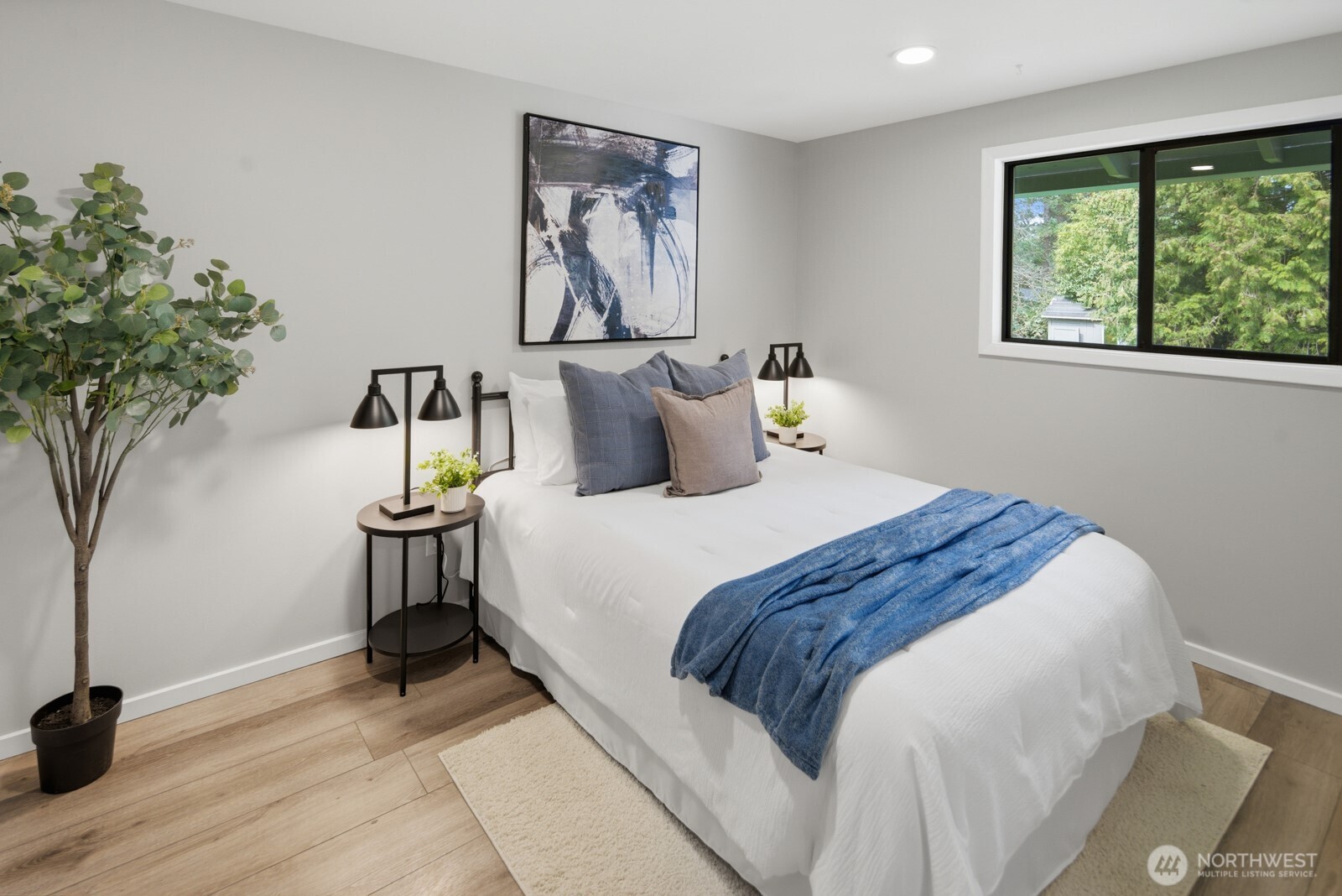 19105 18th Avenue W, Lynnwood, WA 98036-4860