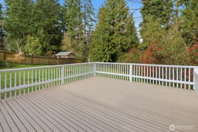 19105 18th Avenue W, Lynnwood, WA 98036-4860 - Photo 19