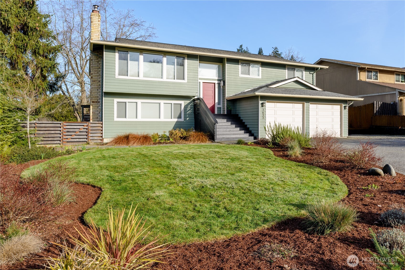 3633 Crabapple Place , Port Angeles, WA 98362