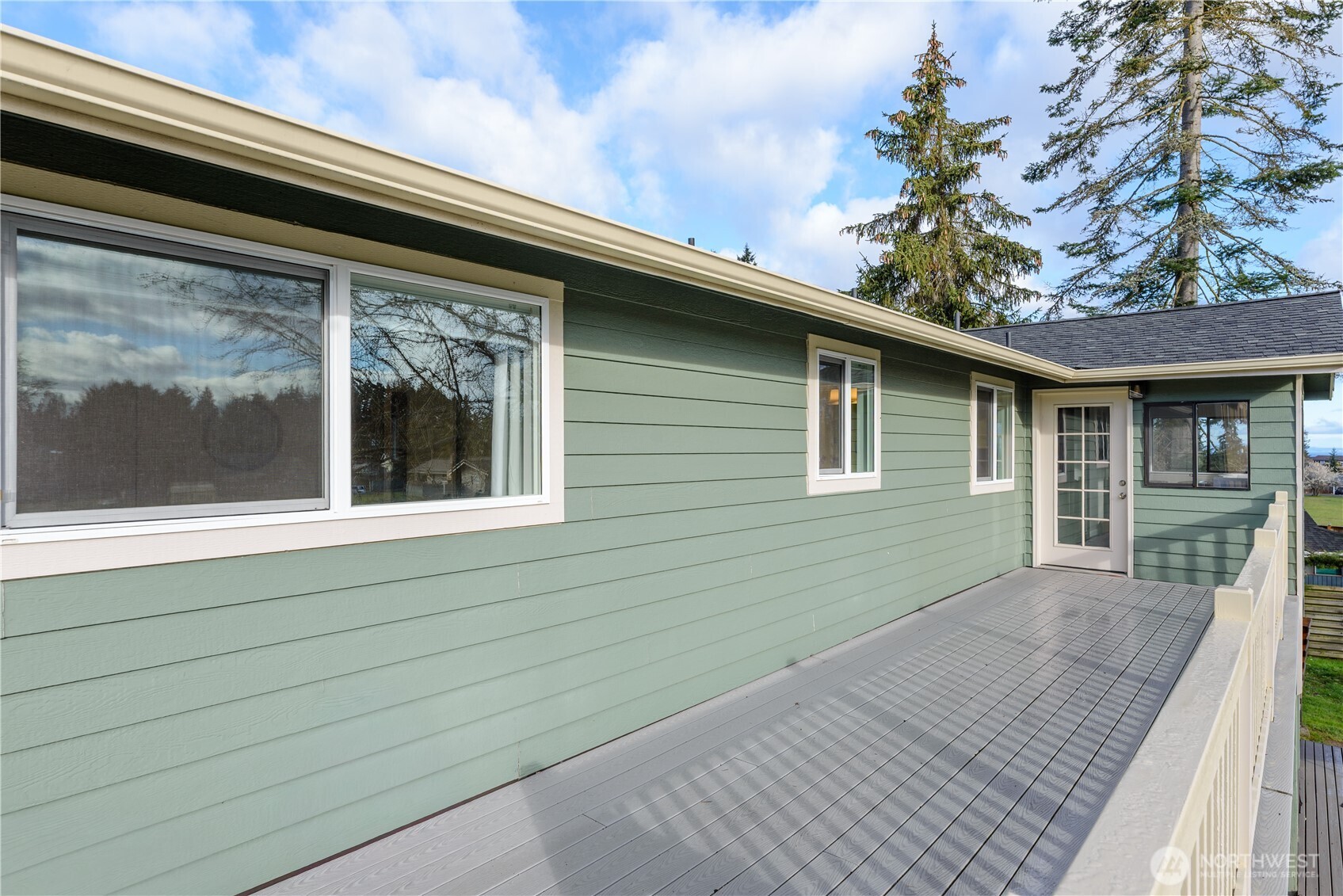 3633 Crabapple Place , Port Angeles, WA 98362