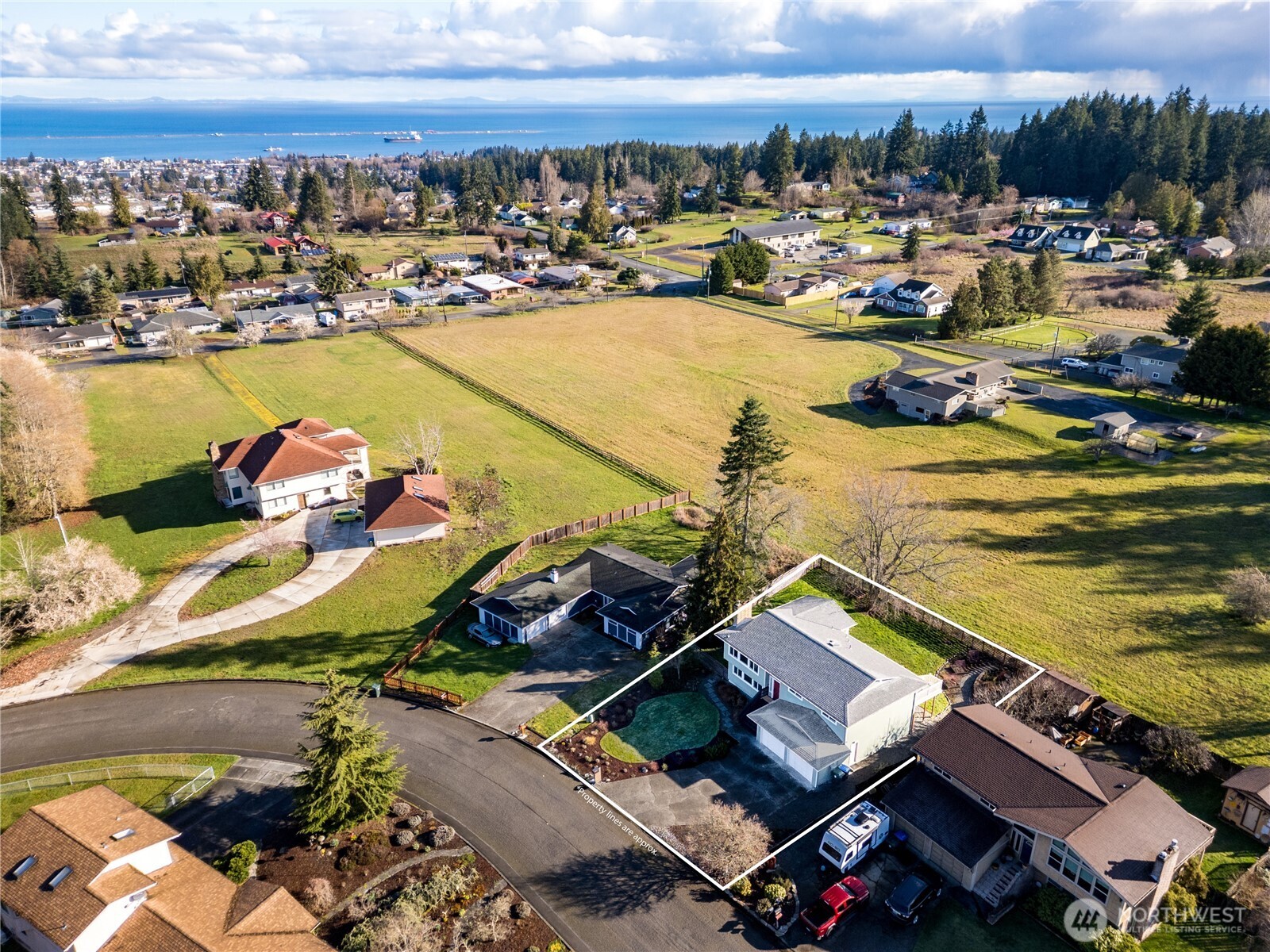 3633 Crabapple Place , Port Angeles, WA 98362