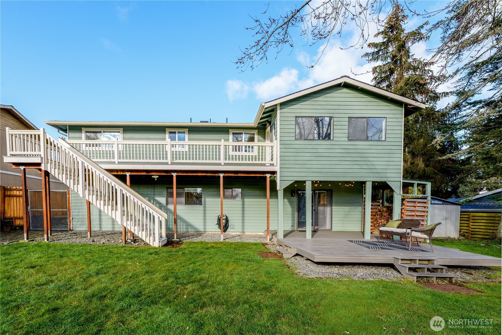 3633 Crabapple Place , Port Angeles, WA 98362