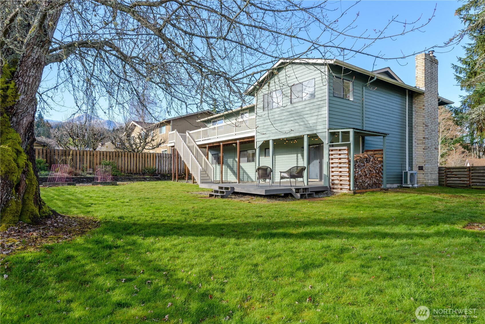 3633 Crabapple Place , Port Angeles, WA 98362