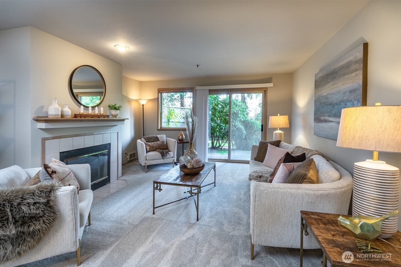 200 99th Avenue NE #16, Bellevue, WA 98004