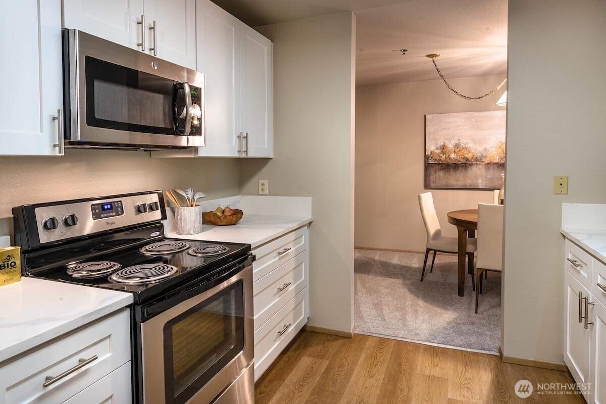 200 99th Avenue NE #16, Bellevue, WA 98004