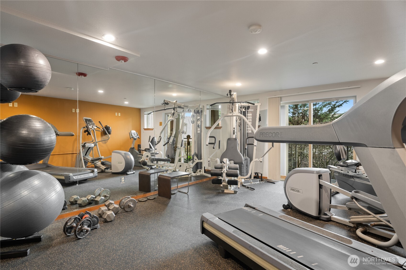 412 11th Avenue #209, Seattle, WA 98122