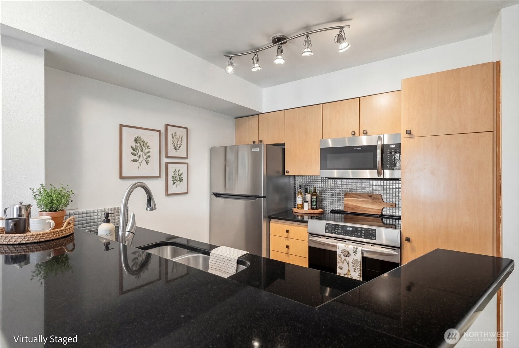 412 11th Avenue #209, Seattle, WA 98122