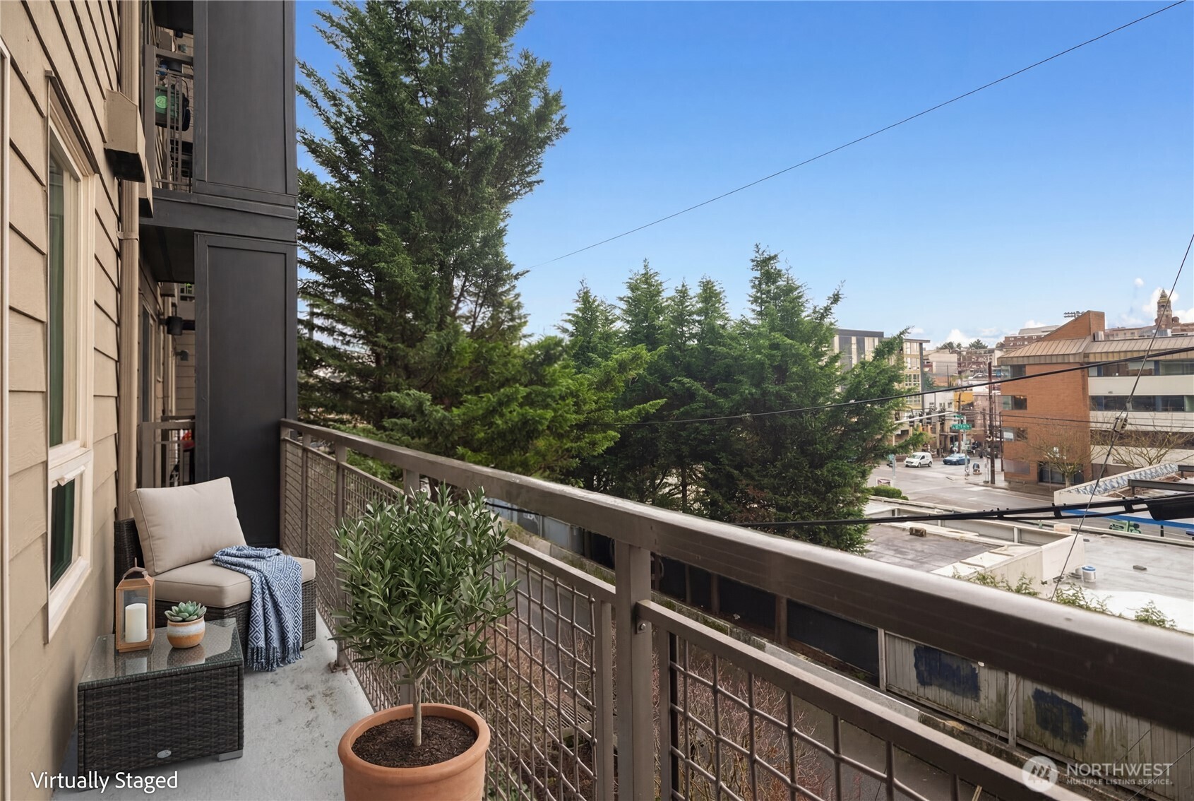 412 11th Avenue #209, Seattle, WA 98122