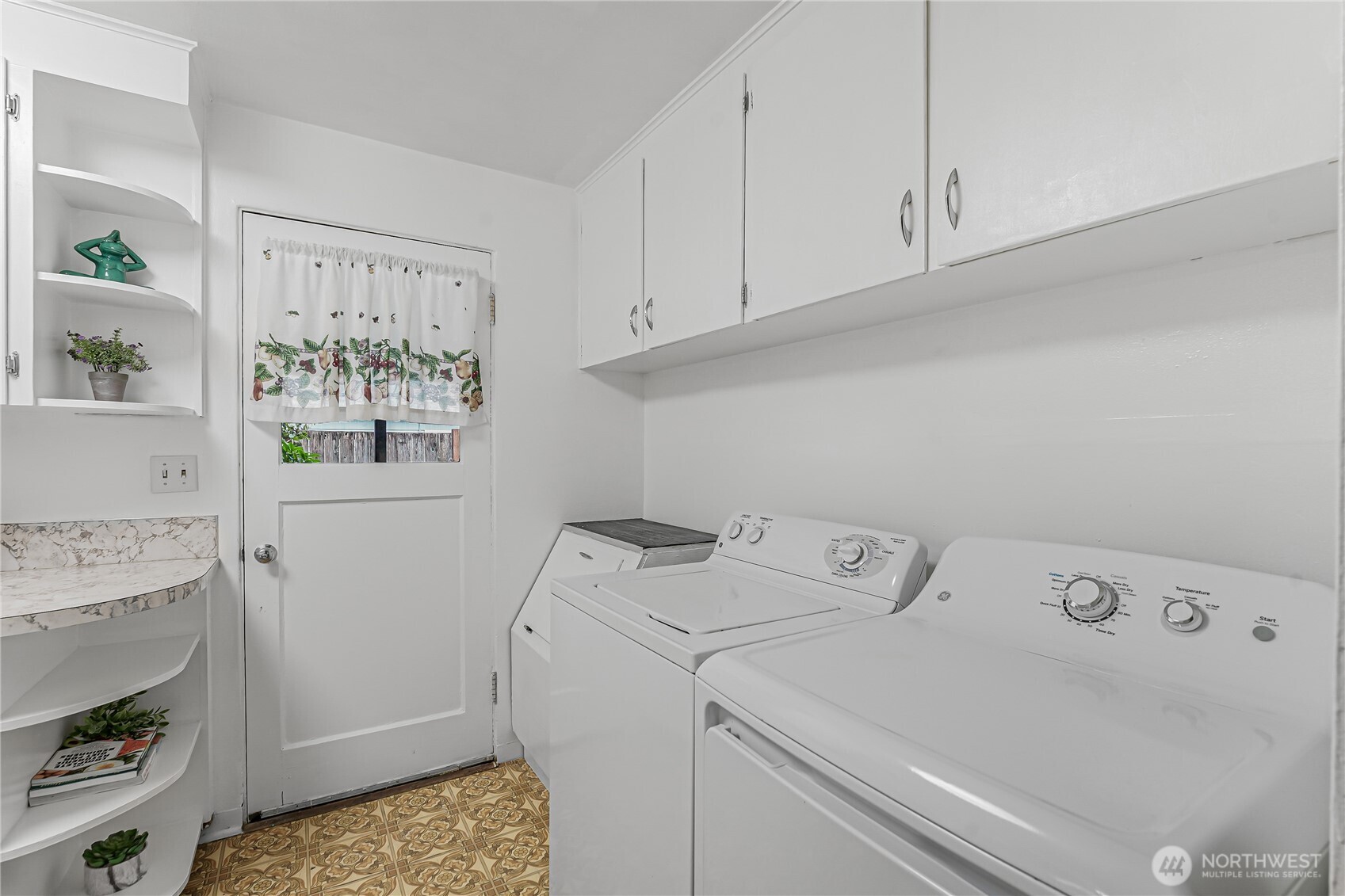 516 N 5th Avenue SW, Tumwater, WA 98512