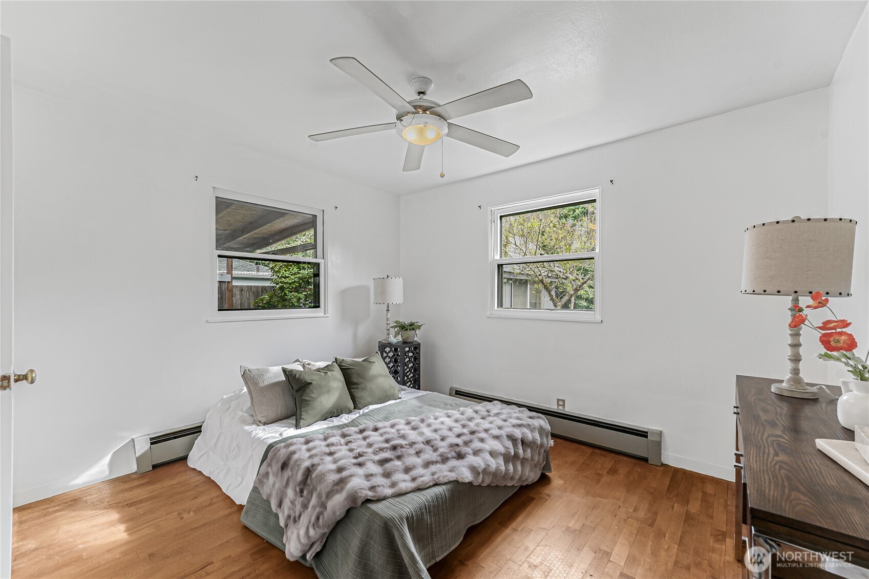 516 N 5th Avenue SW, Tumwater, WA 98512