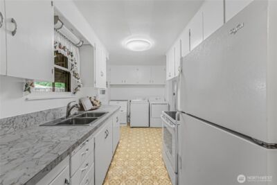 516 N 5th Avenue SW, Tumwater, WA 98512 - Photo 9