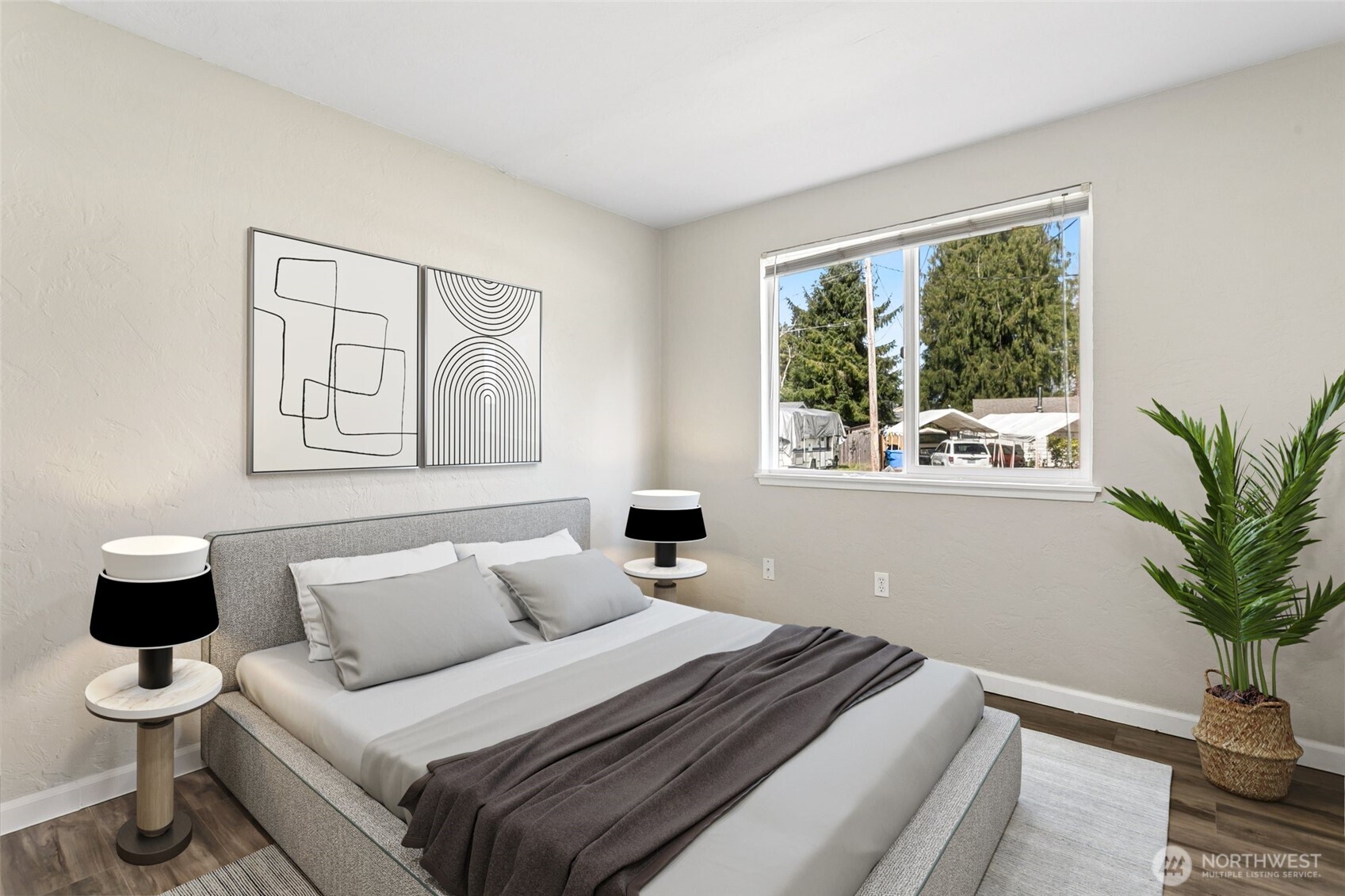 8227 Daycrest Drive SE, Olympia, WA 98513