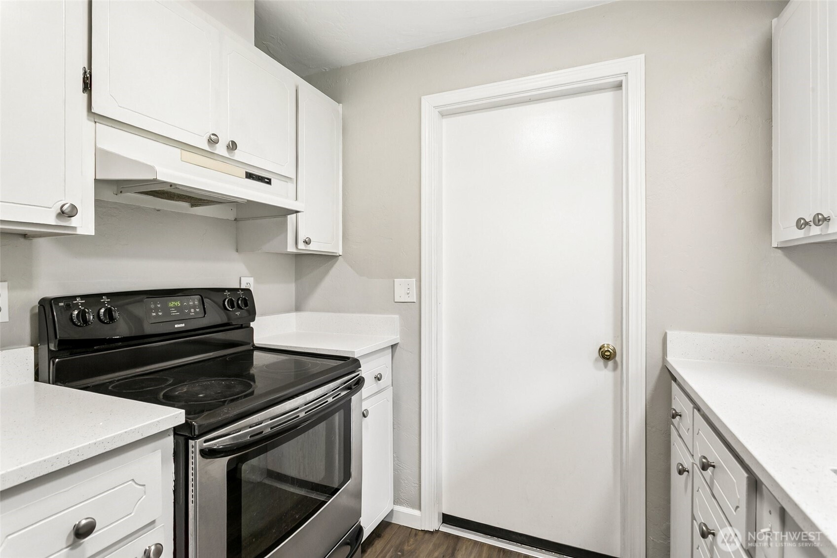 8227 Daycrest Drive SE, Olympia, WA 98513