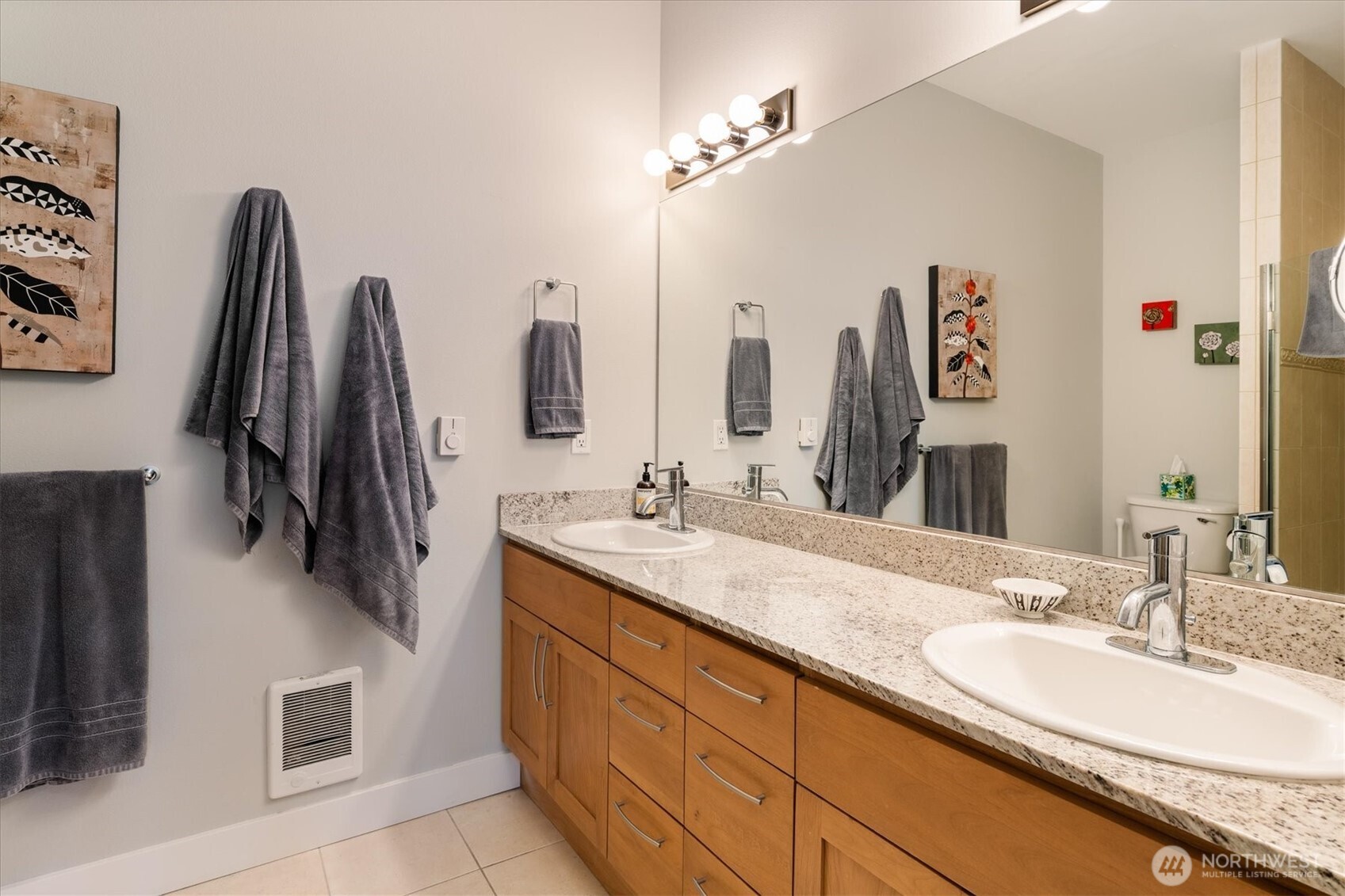 3217 Eastlake Avenue E #210, Seattle, WA 98102