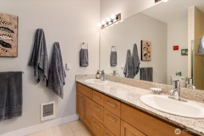 3217 Eastlake Avenue E #210, Seattle, WA 98102 - Photo 20