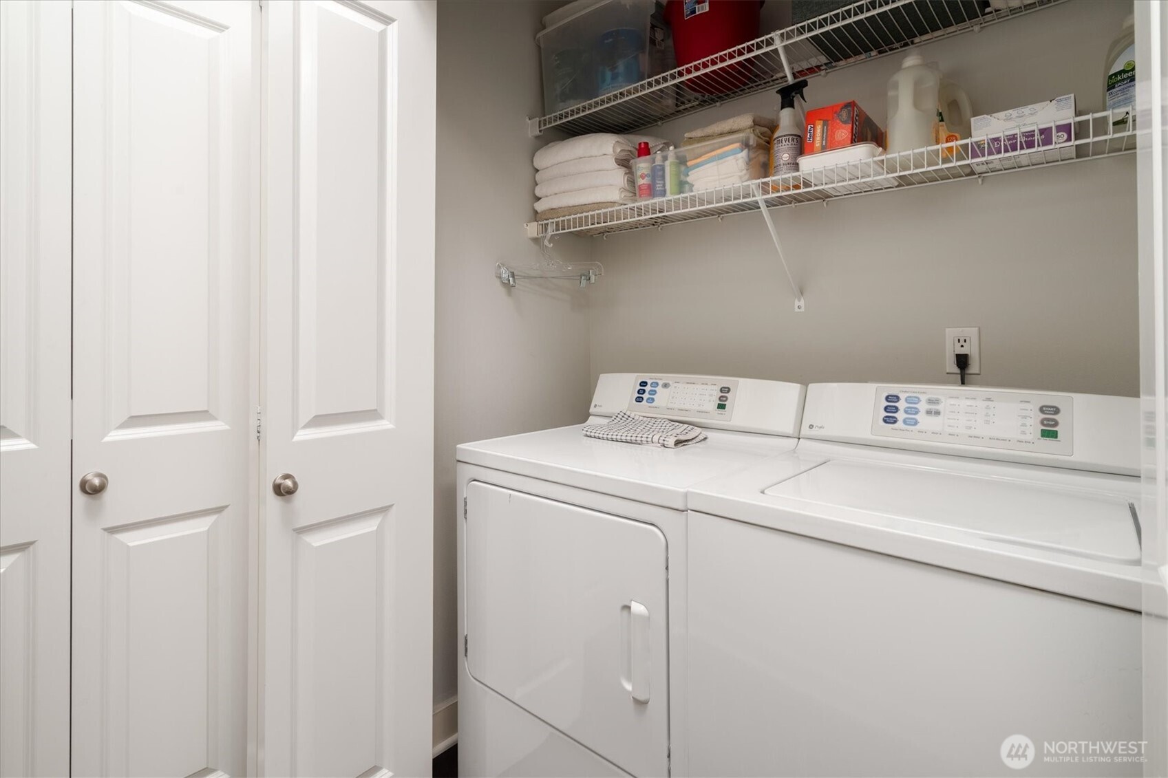 3217 Eastlake Avenue E #210, Seattle, WA 98102