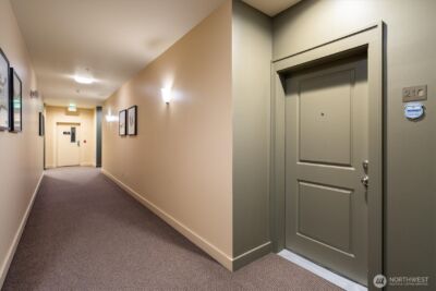 3217 Eastlake Avenue E #210, Seattle, WA 98102 - Photo 26