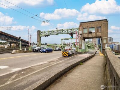 3217 Eastlake Avenue E #210, Seattle, WA 98102 - Photo 30