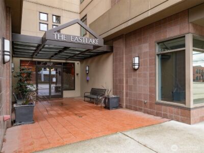 3217 Eastlake Avenue E #210, Seattle, WA 98102 - Photo 3