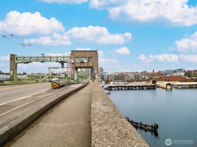 3217 Eastlake Avenue E #210, Seattle, WA 98102 - Photo 31