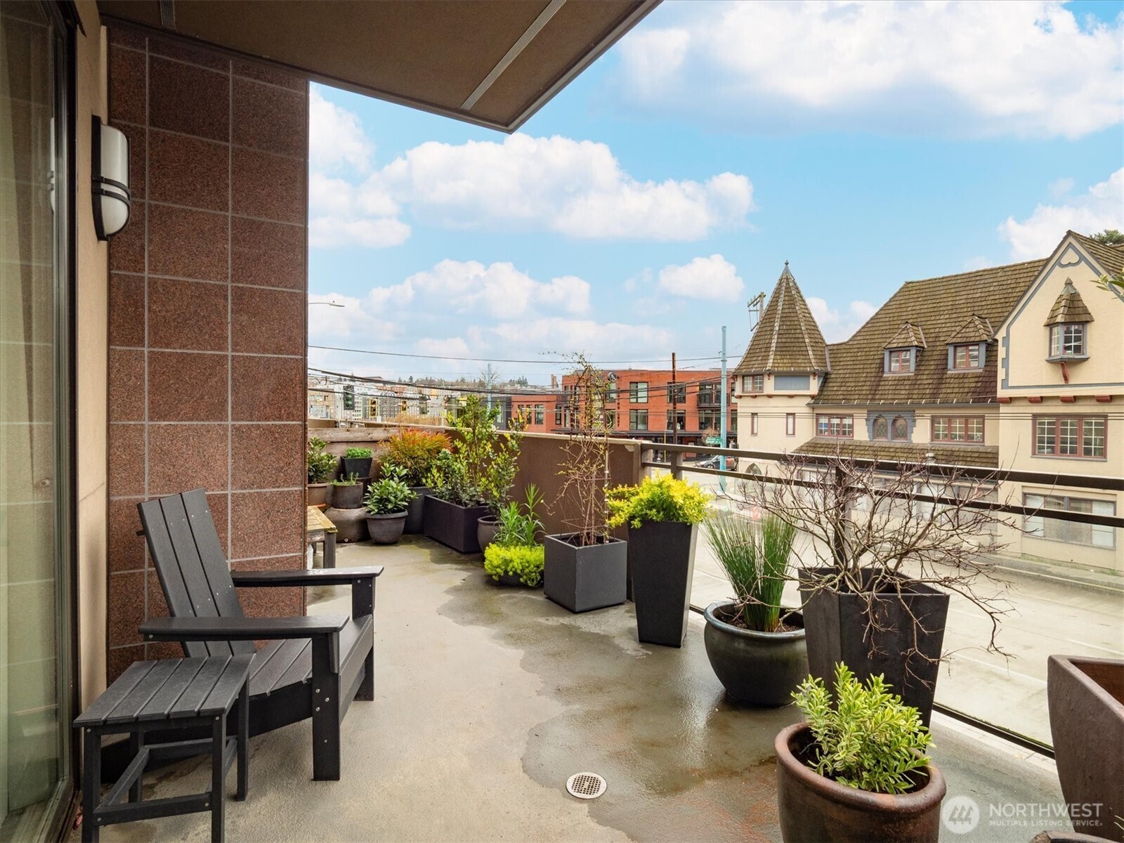 3217 Eastlake Avenue E #210, Seattle, WA 98102