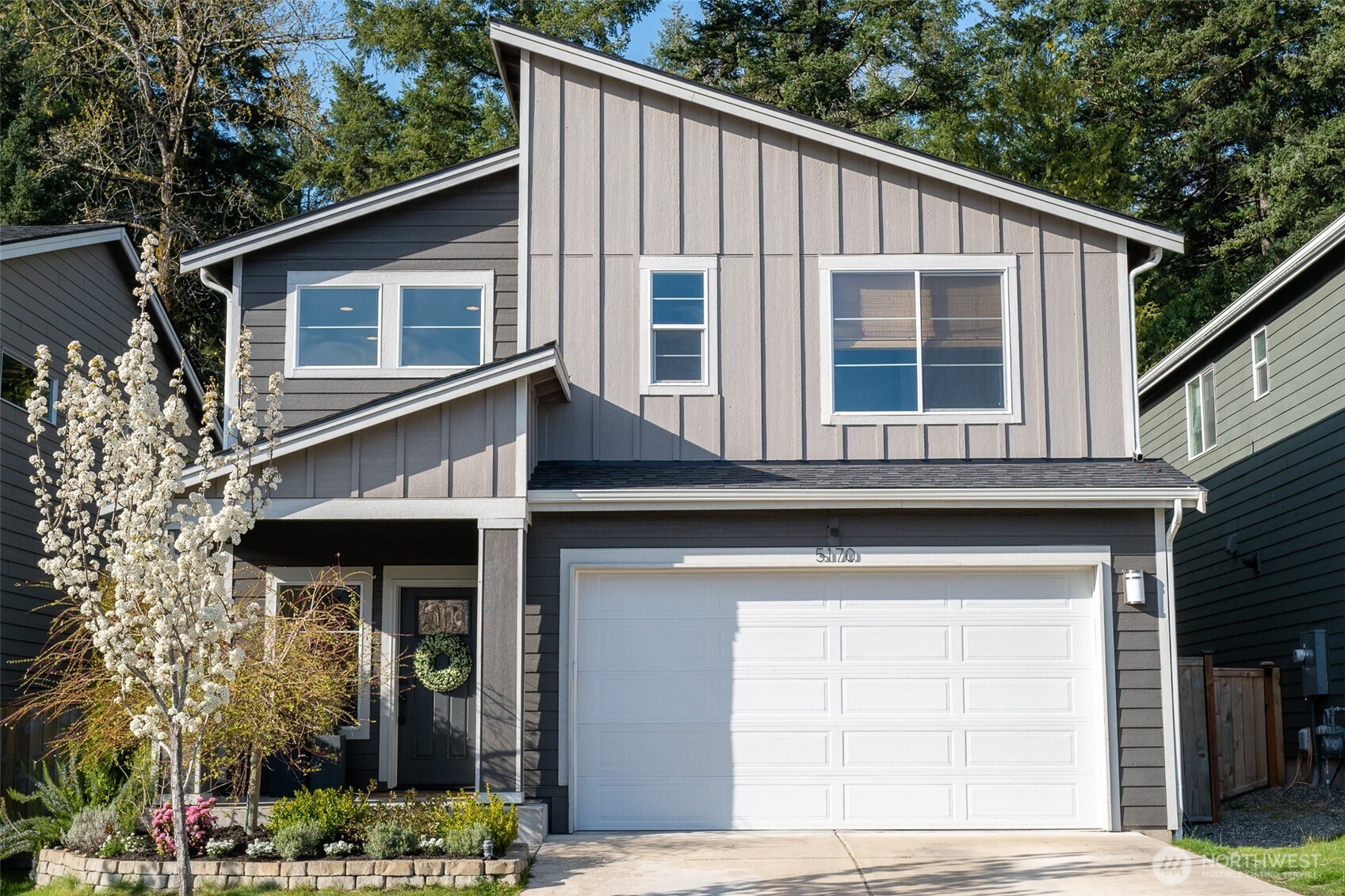 5170 Sophie Street , Bremerton, WA 98312-8004