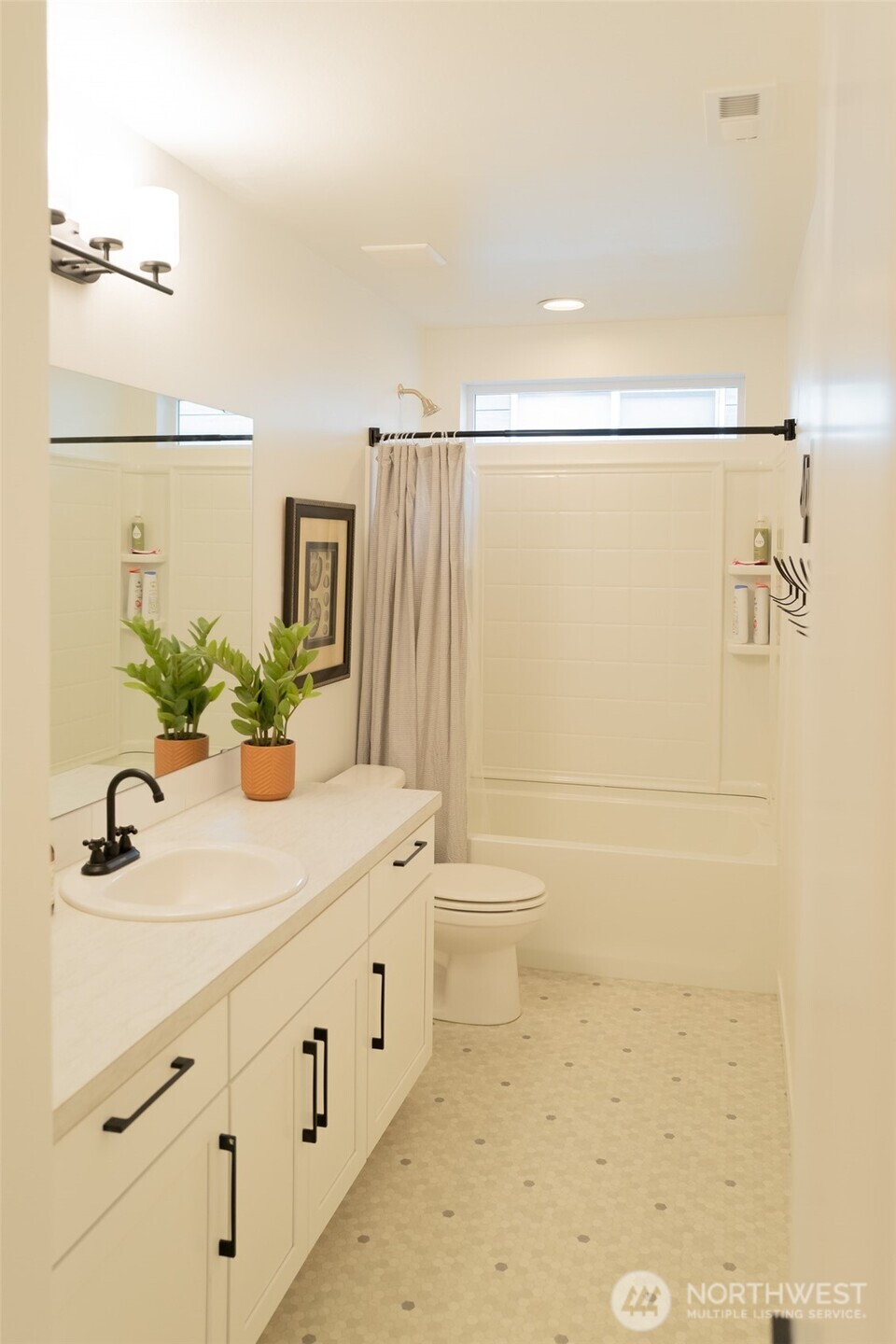 5170 Sophie Street , Bremerton, WA 98312-8004