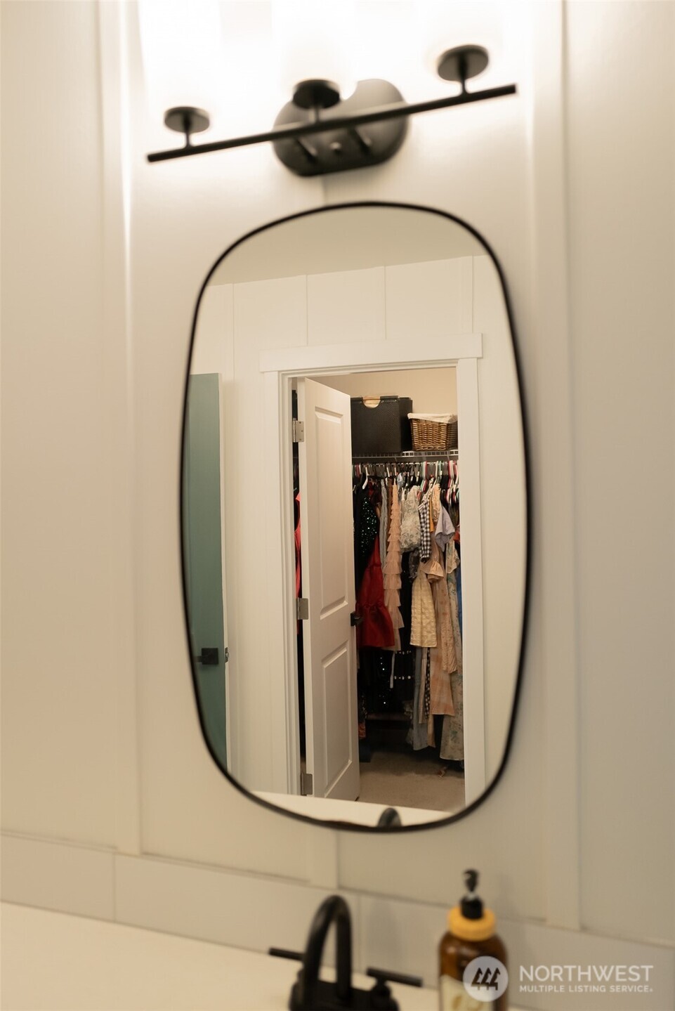 5170 Sophie Street , Bremerton, WA 98312-8004