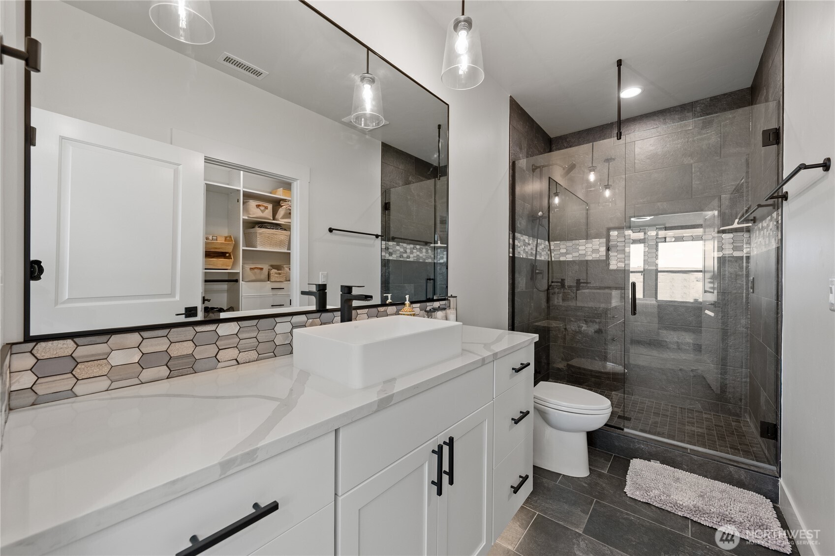 5874 Panorama Drive , Moses Lake, WA 98837