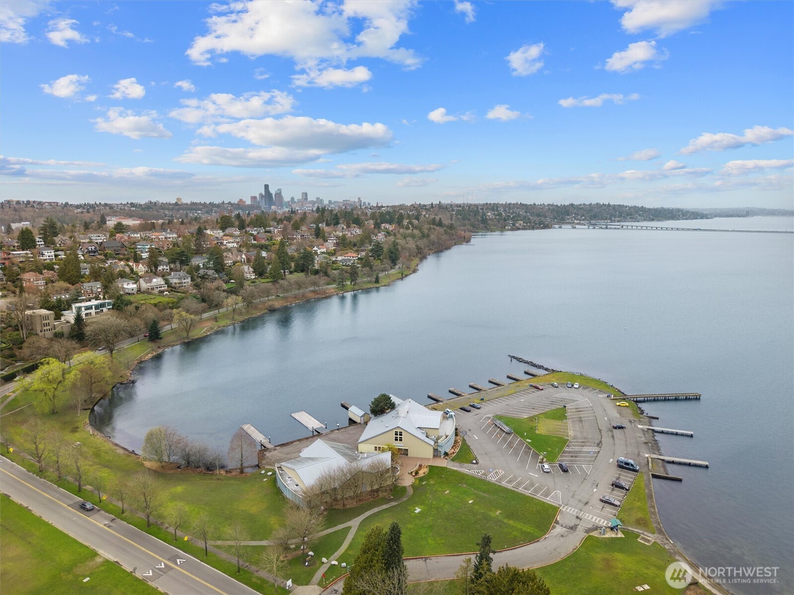 4233 S Bradford Street , Seattle, WA 98118