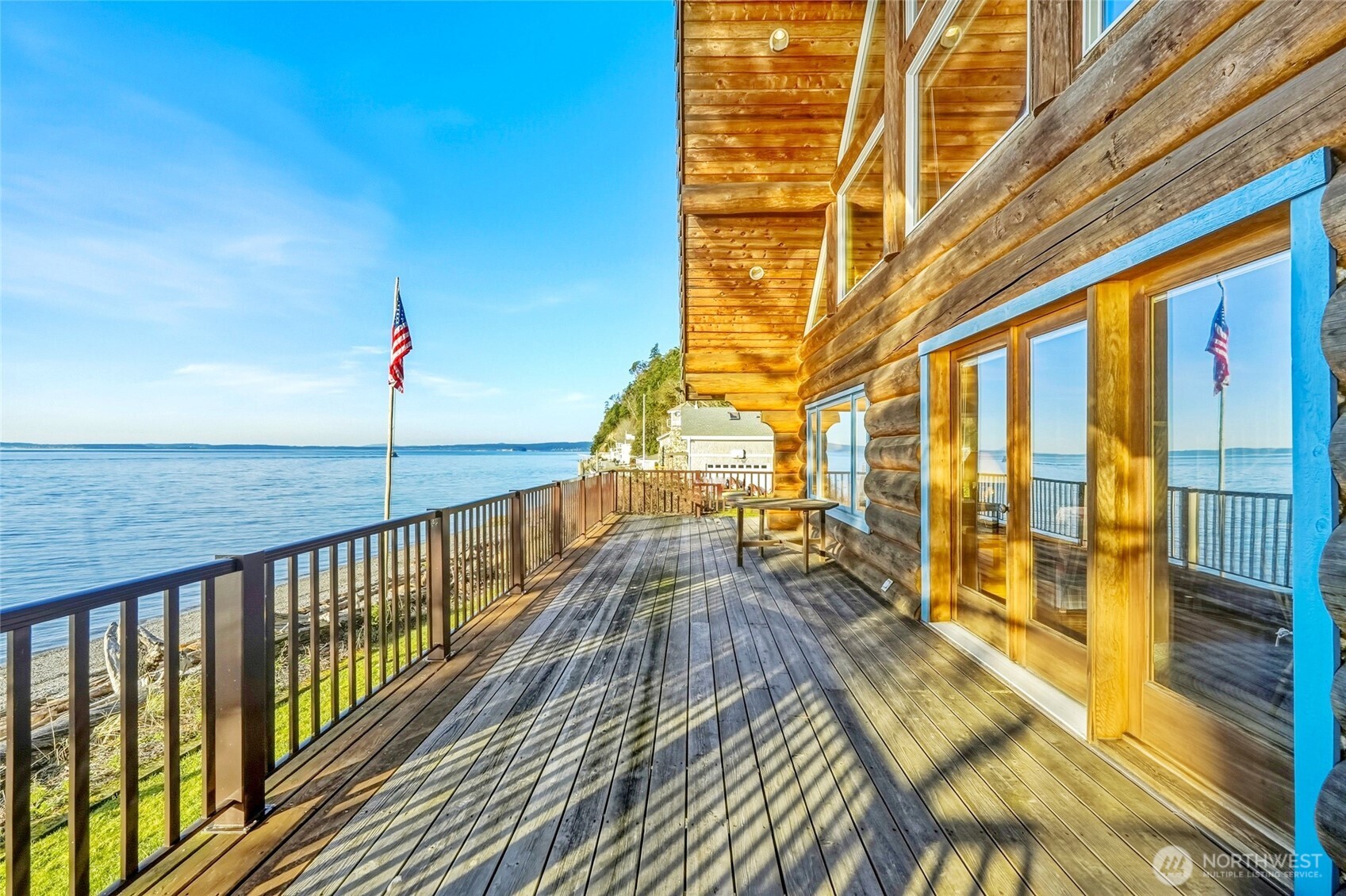 154 Rockaway Beach Lane , Camano Island, WA 98282-8545
