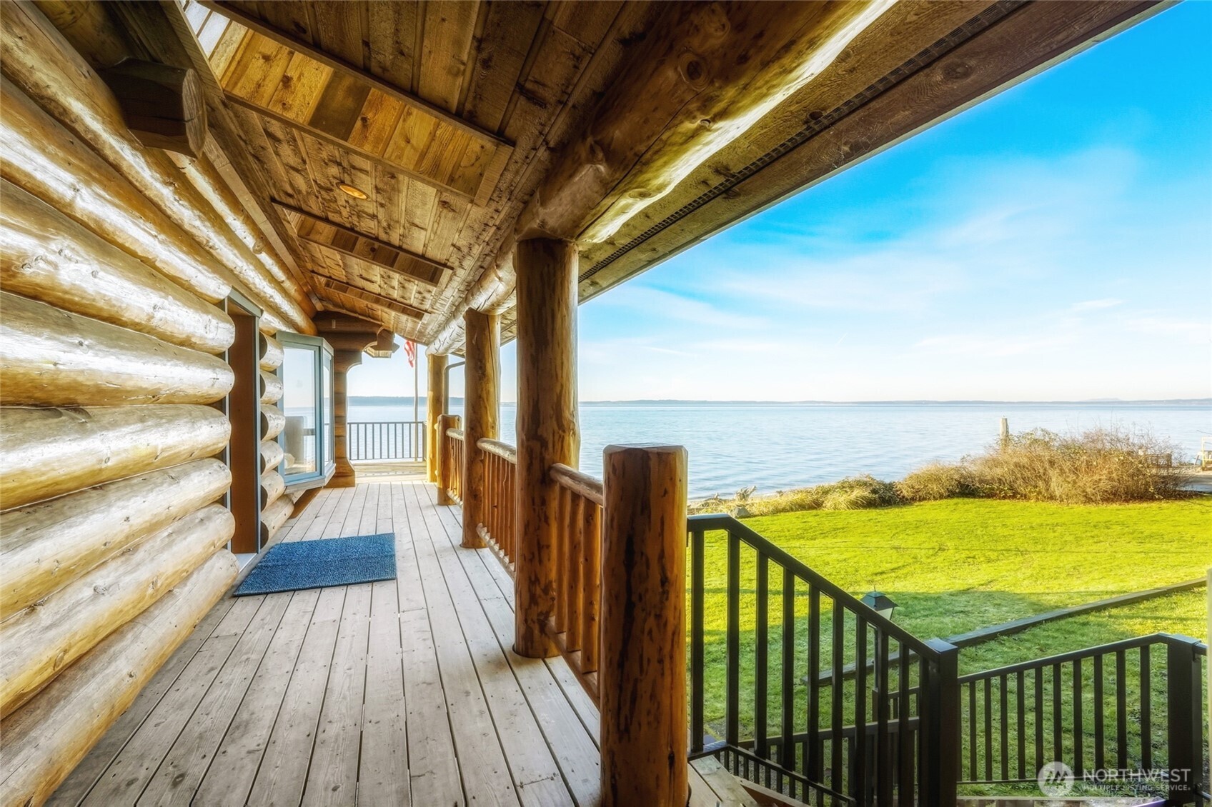 154 Rockaway Beach Lane , Camano Island, WA 98282-8545