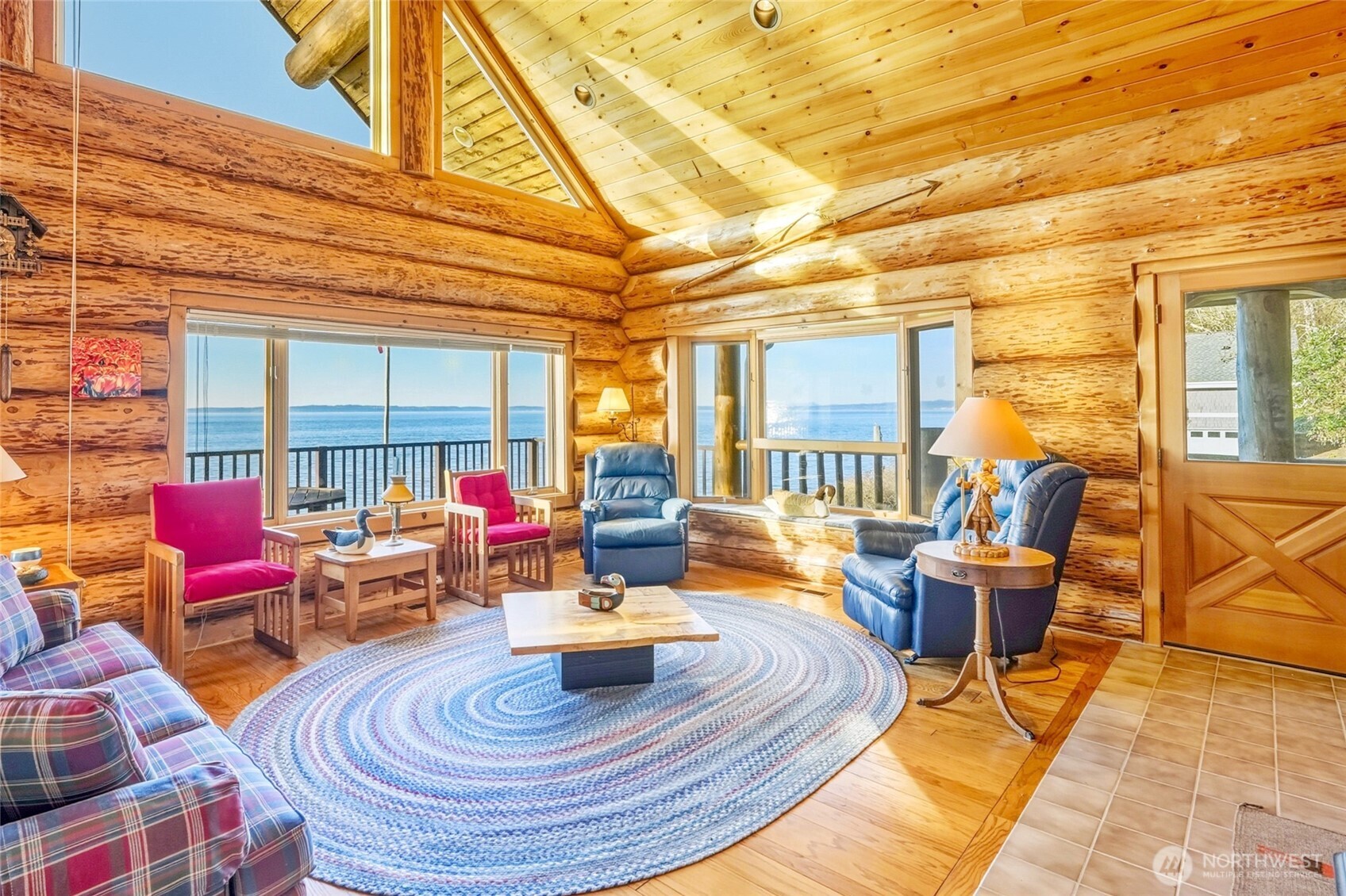 154 Rockaway Beach Lane , Camano Island, WA 98282-8545