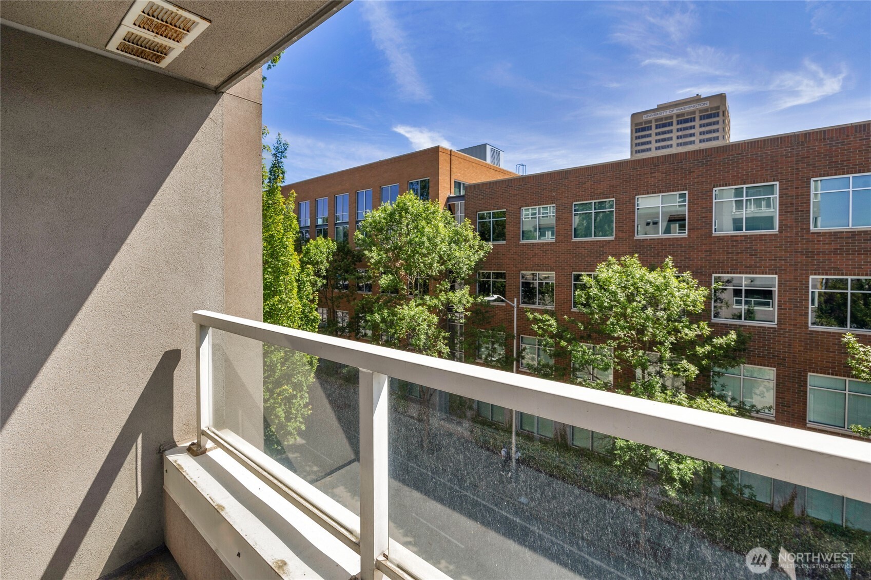 4343 Roosevelt Way NE #401, Seattle, WA 98105