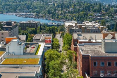 4343 Roosevelt Way NE #401, Seattle, WA 98105 - Photo 37