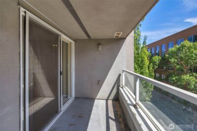 4343 Roosevelt Way NE #401, Seattle, WA 98105 - Photo 39