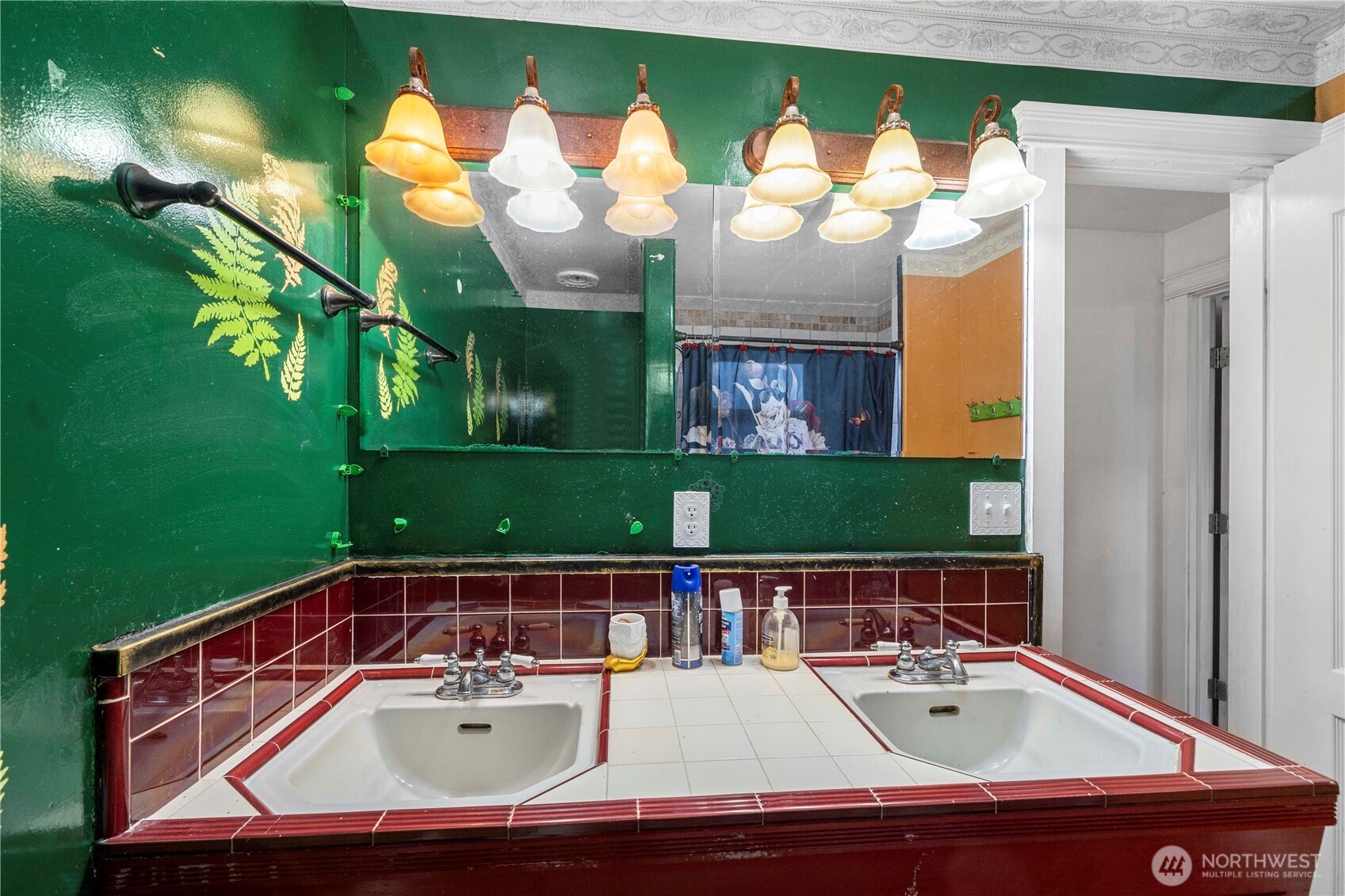 11815 C Street S, Tacoma, WA 98444