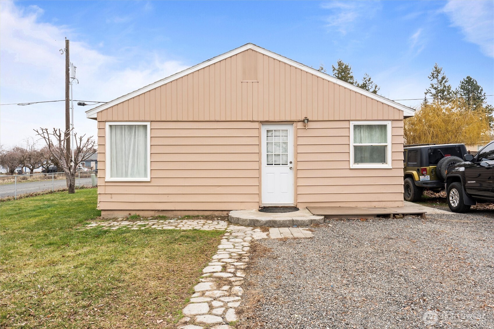 705 W 9th Street , Warden, WA 98857