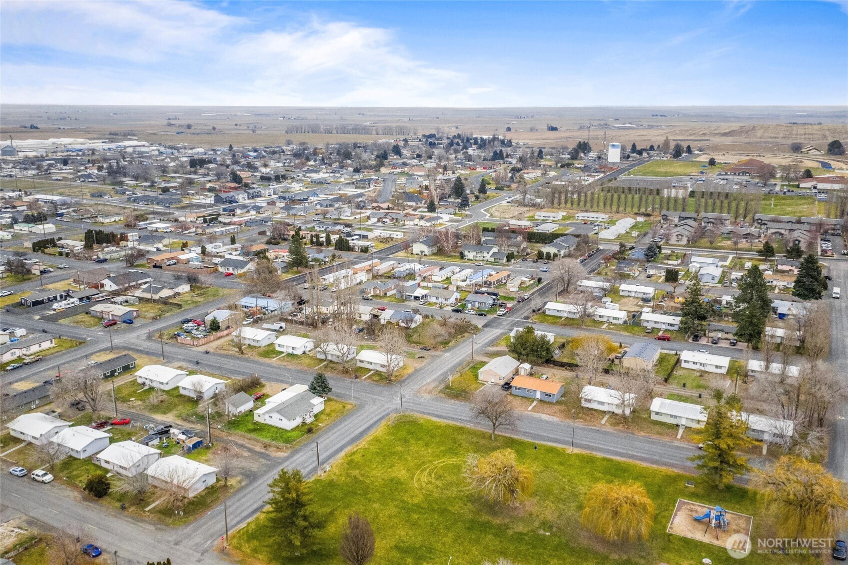705 W 9th Street , Warden, WA 98857