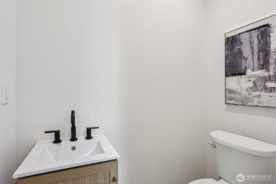 13748 Stone Avenue N, Seattle, WA 98133 - Photo 9